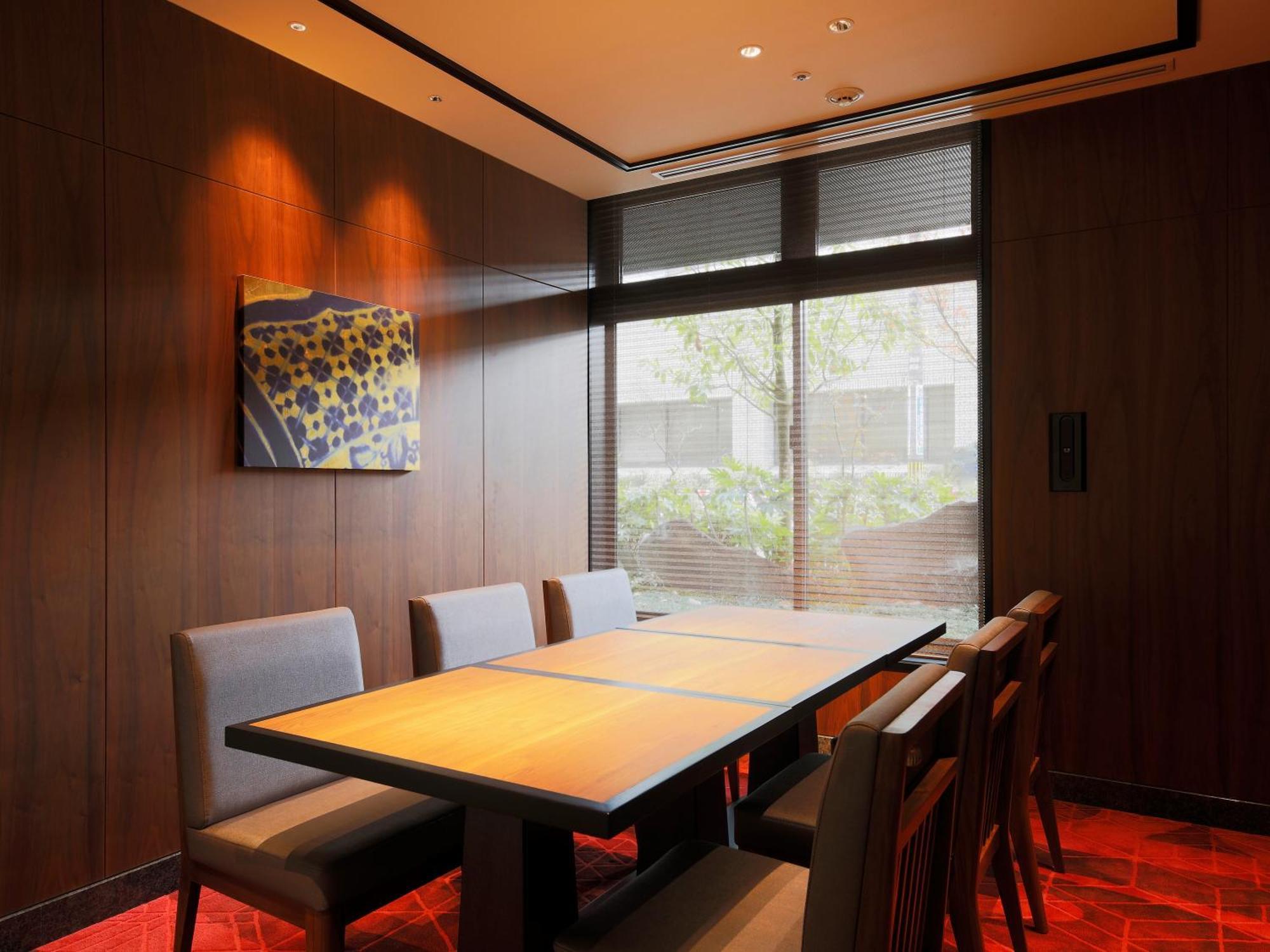 The Hotel Sanraku Kanazawa 21Th December 2022 Open Exterior foto A private room at a restaurant in Japan