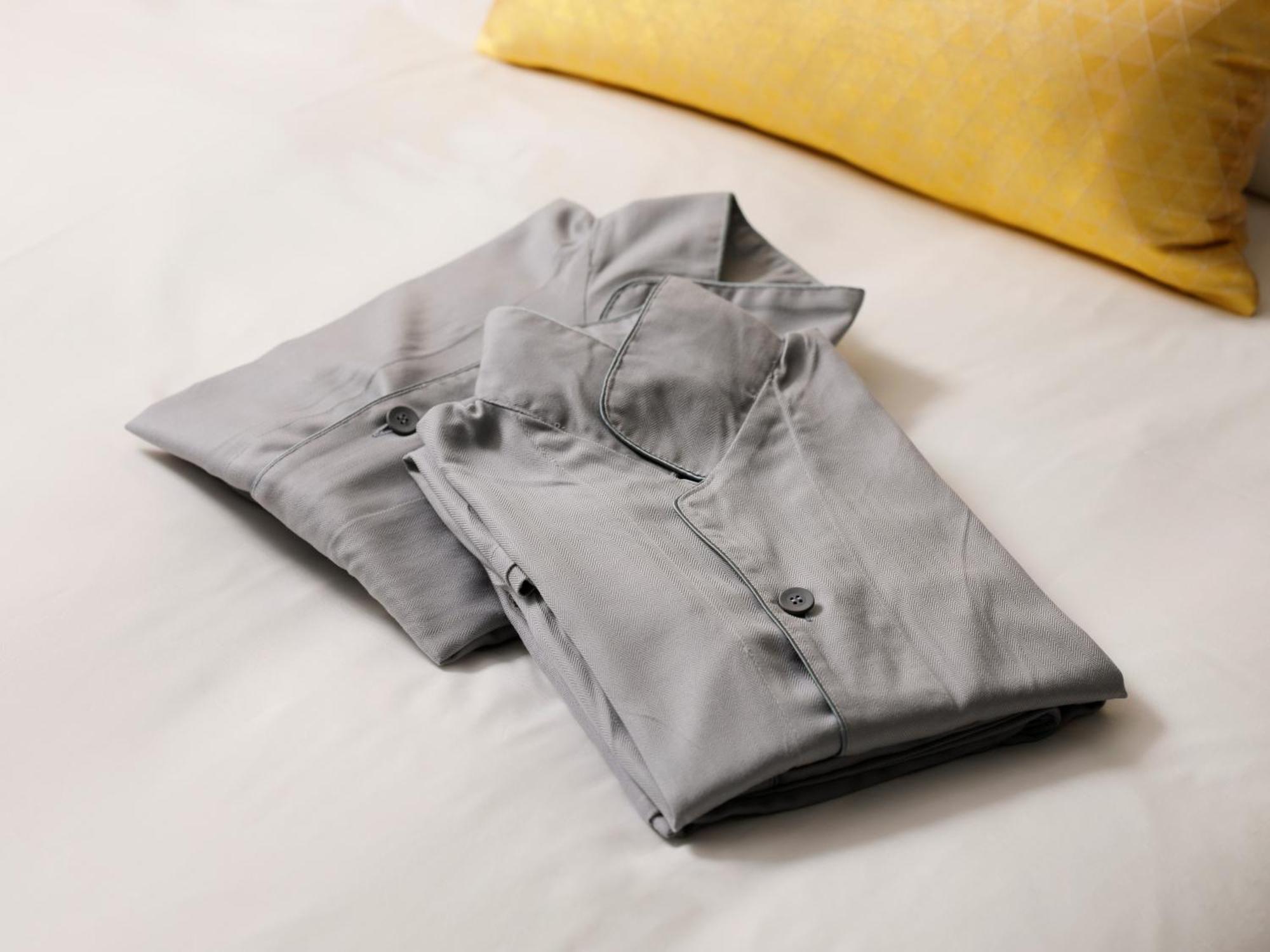 The Hotel Sanraku Kanazawa 21Th December 2022 Open Cameră foto A folded shirt